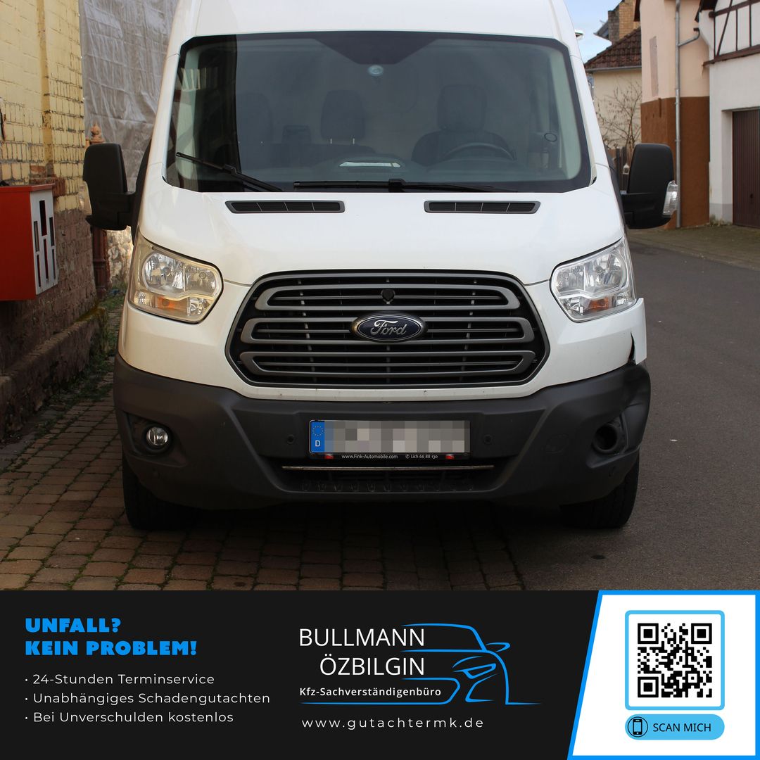 Frontansicht eines weißen Ford Transit Trend L3 für ein KFZ-Haftpflichtgutachten von Bullmann Özbilgin